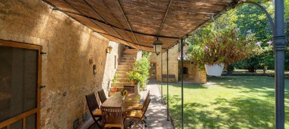 5 bedrooms Villa in Siena, Italy No. 225999 22