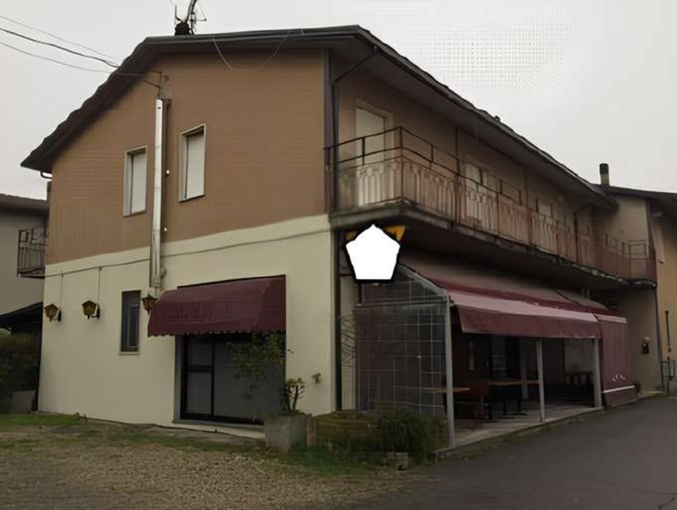 3غرفة شقة في Lungavilla, Italy رقم 182920