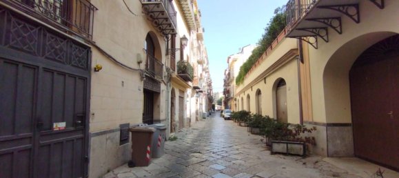 2 bedrooms Apartment in Palermo, Italy No. 359120 6