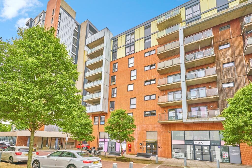 1 bedroom Apartment in Wembley, United Kingdom No. 6405