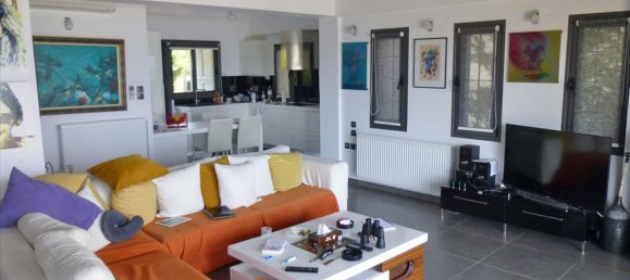 6 bedrooms Villa in Volos, Greece No. 7633 8