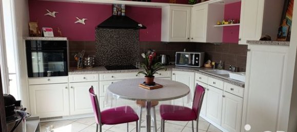 3 bedrooms House in Lucay-le-Male, France No. 305587 2