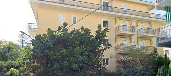 Квартира с 5 комнатами в Санремо, Италия № 238394 6