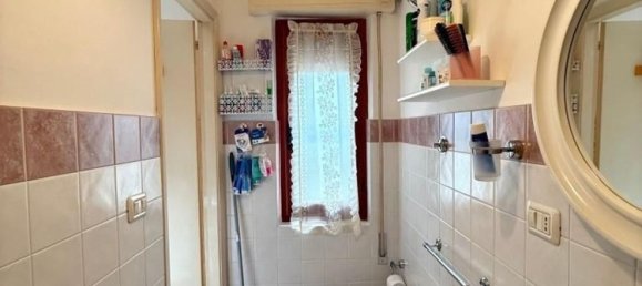 Casa de 2 divisões em Massa, Italy N.º 284397 21