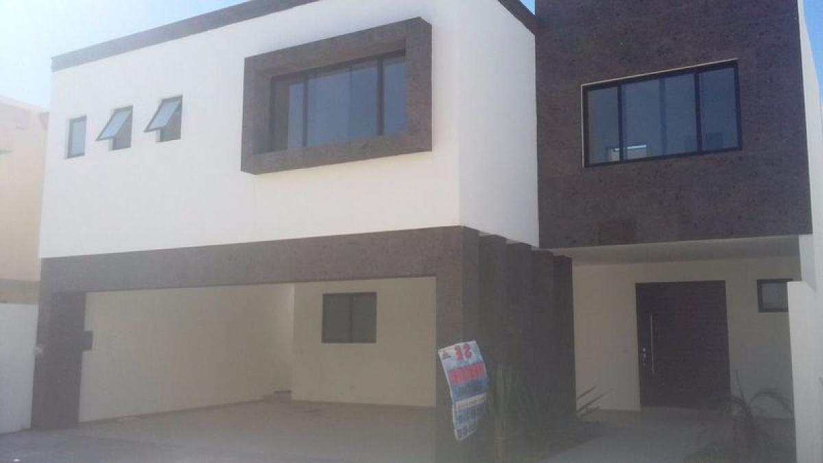 Casa T4 em Salinas Victoria, Mexico N.º 182404