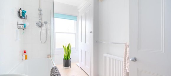 10 bedrooms House in London, United Kingdom No. 13012 30