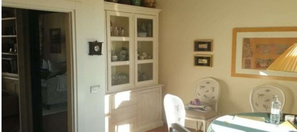 7 rooms Apartment in Florence, Italy No. 190772 5