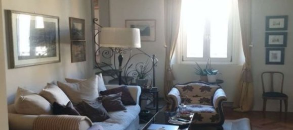 7 rooms Apartment in Florence, Italy No. 190772 10