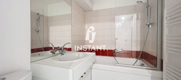 Studio in Charenton-le-Pont, France No. 180511 6