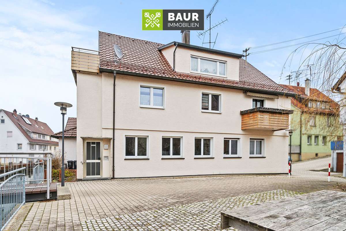 10 rooms Building in Alb-Donau-Kreis, Germany No. 96489