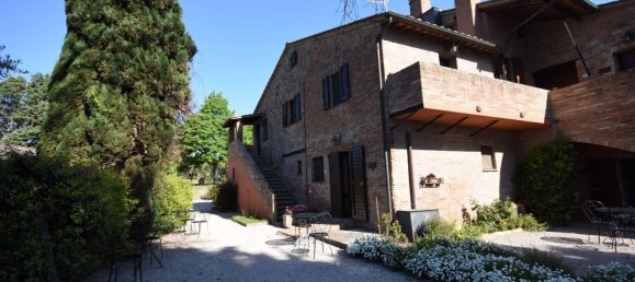 16 bedrooms House in Castiglione del Lago, Italy No. 58478 8