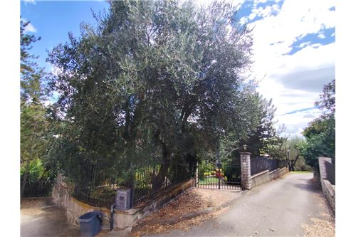 Вилла с 5 спальнями в Баски, Италия № 298621