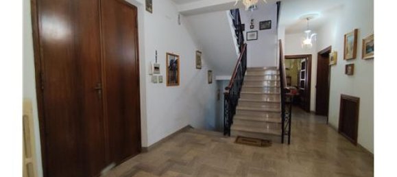 Вилла с 5 спальнями в Баски, Италия № 298621 2