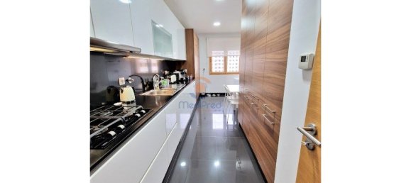 4 Schlafzimmer Wohnung in Loures, Portugal, Nr. 94389 10