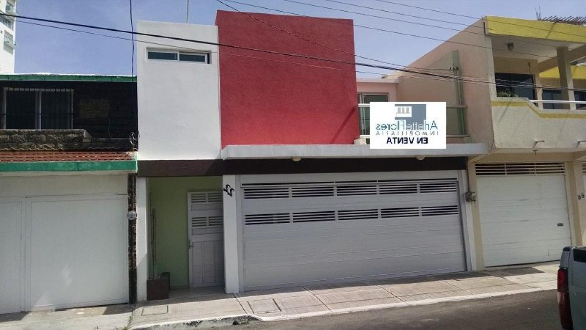 3 bedrooms House in Veracruz, Mexico No. 208036