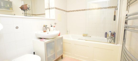 1 bedroom Apartment in Canning Town, United Kingdom No. 12485 7