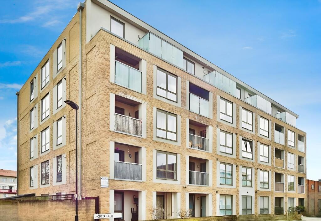 1 bedroom Apartment in Canning Town, United Kingdom No. 12485