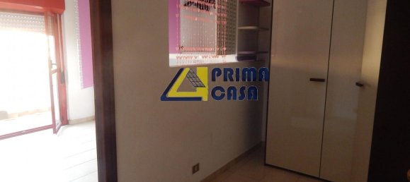 3 rooms Apartment in Catanzaro, Italy No. 134584 9