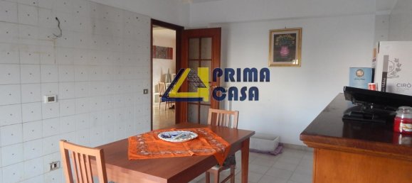 3 rooms Apartment in Catanzaro, Italy No. 134584 8