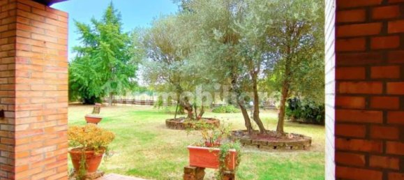 5 bedrooms House in Solarolo, Italy No. 20546 12