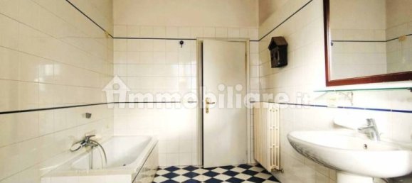 5 bedrooms House in Solarolo, Italy No. 20546 16