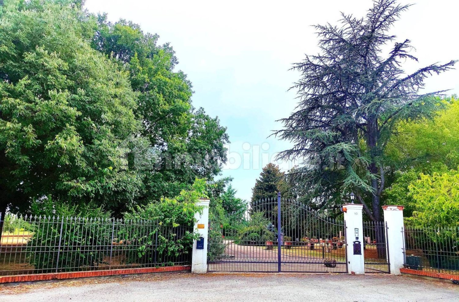 5 bedrooms House in Solarolo, Italy No. 20546