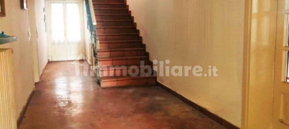 5 bedrooms House in Solarolo, Italy No. 20546 4