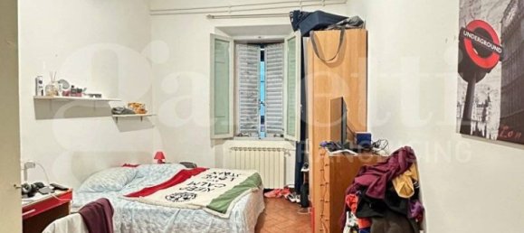 4 bedrooms Apartment in Siena, Italy No. 288763 2