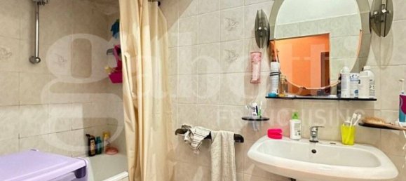 4 bedrooms Apartment in Siena, Italy No. 288763 7