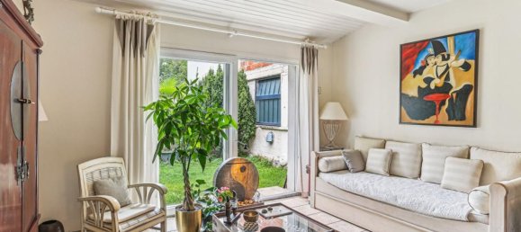 4 Schlafzimmer Schlösser in Montreuil, France, Nr. 114581 2