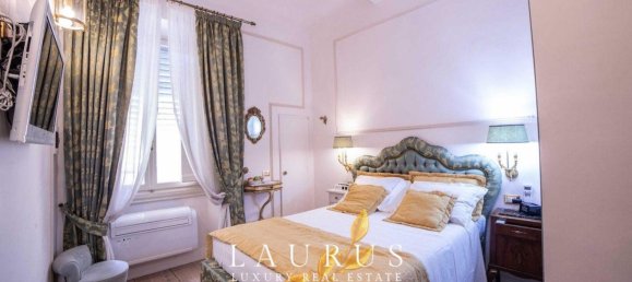 5 rooms Apartment in Florence, Italy No. 195302 15