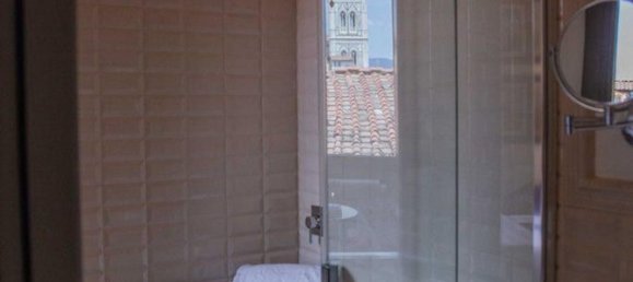 5 rooms Apartment in Florence, Italy No. 195302 20