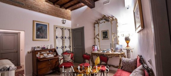 5 rooms Apartment in Florence, Italy No. 195302 12