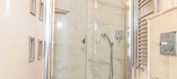 5 rooms Apartment in Florence, Italy No. 195302 21