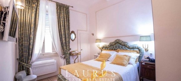 5 rooms Apartment in Florence, Italy No. 195302 14