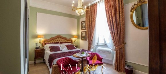 5 rooms Apartment in Florence, Italy No. 195302 10