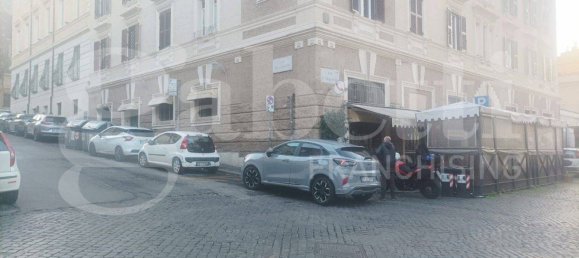 Propiedad comercial de 1 habitación en Rome, Italy No. 223997 7