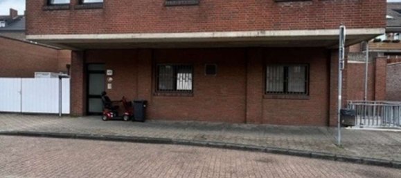 Квартира с 2 спальнями в Фирзен, Германия № 213432 9