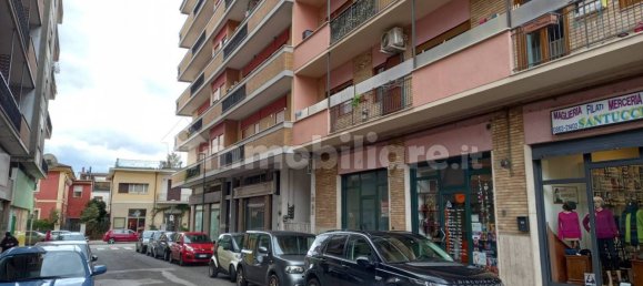 Apartamento de 3 dormitorios en Avezzano, Italy No. 104744 18