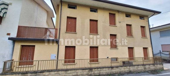 Вилла с 3 спальнями в Порденоне, Италия № 313565 3