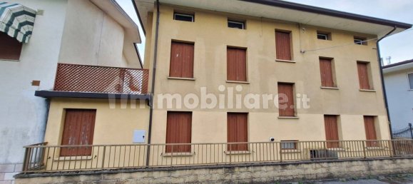 Вилла с 3 спальнями в Порденоне, Италия № 313565 4