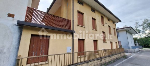 Вилла с 3 спальнями в Порденоне, Италия № 313565 2