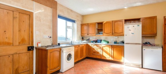  House in Ludlow, United Kingdom No. 1839 2