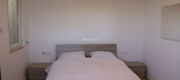 3 bedrooms Penthouse in San Gwann, Malta No. 4983 8