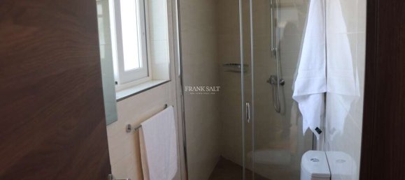 3 bedrooms Penthouse in San Gwann, Malta No. 4983 12
