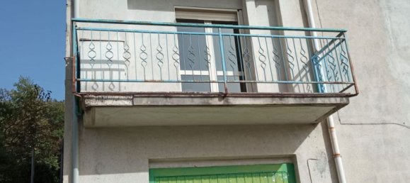 Dúplex de 4 habitaciónes en Lagonegro, Italy No. 42464 22