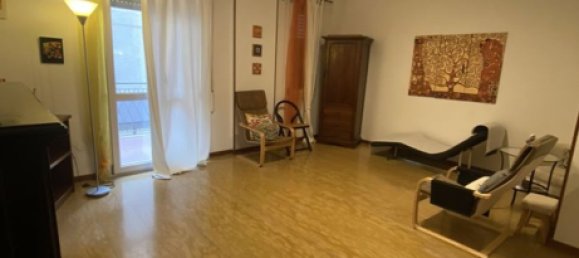 2-salle Appartement à Voghera, Italy No. 332705 2
