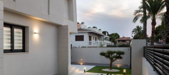 4 Schlafzimmer Villa in La Zenia, Spain, Nr. 189286 36