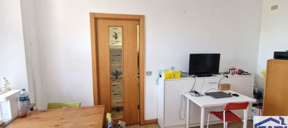 2 bedrooms Apartment in Milan, Italy No. 360700 11