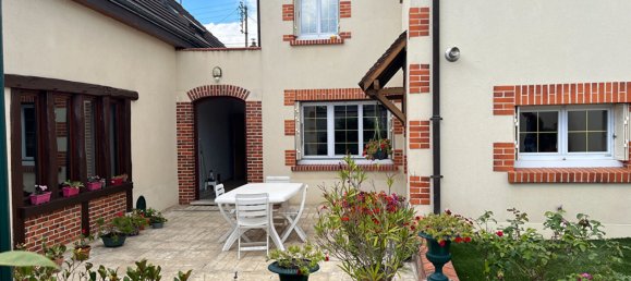 4 bedrooms House in Orleans, France No. 53577 9